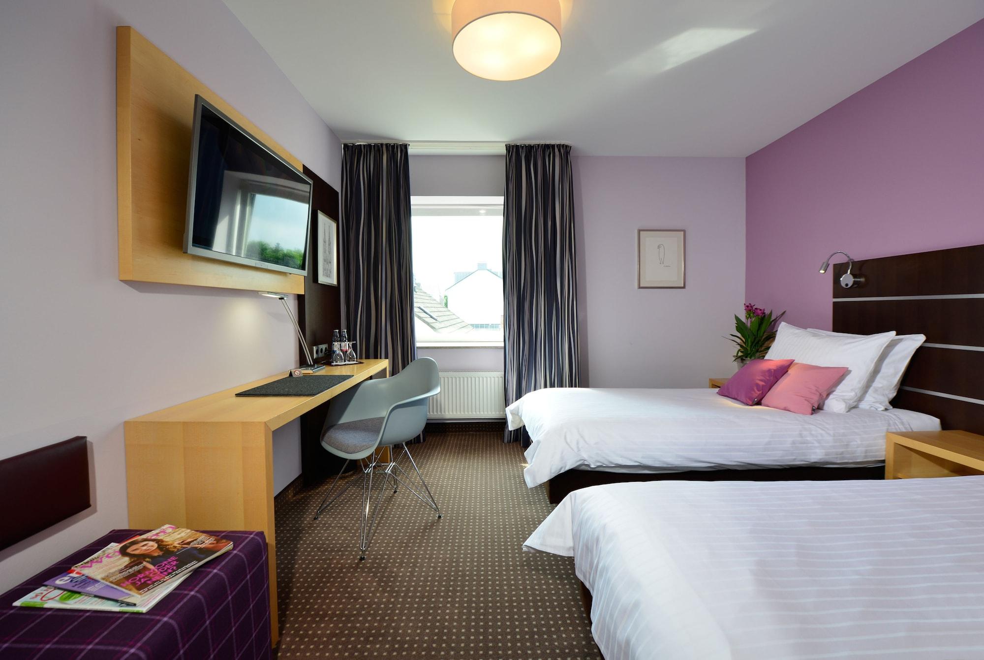 Hotel Uhu Garni Кёльн Экстерьер фото