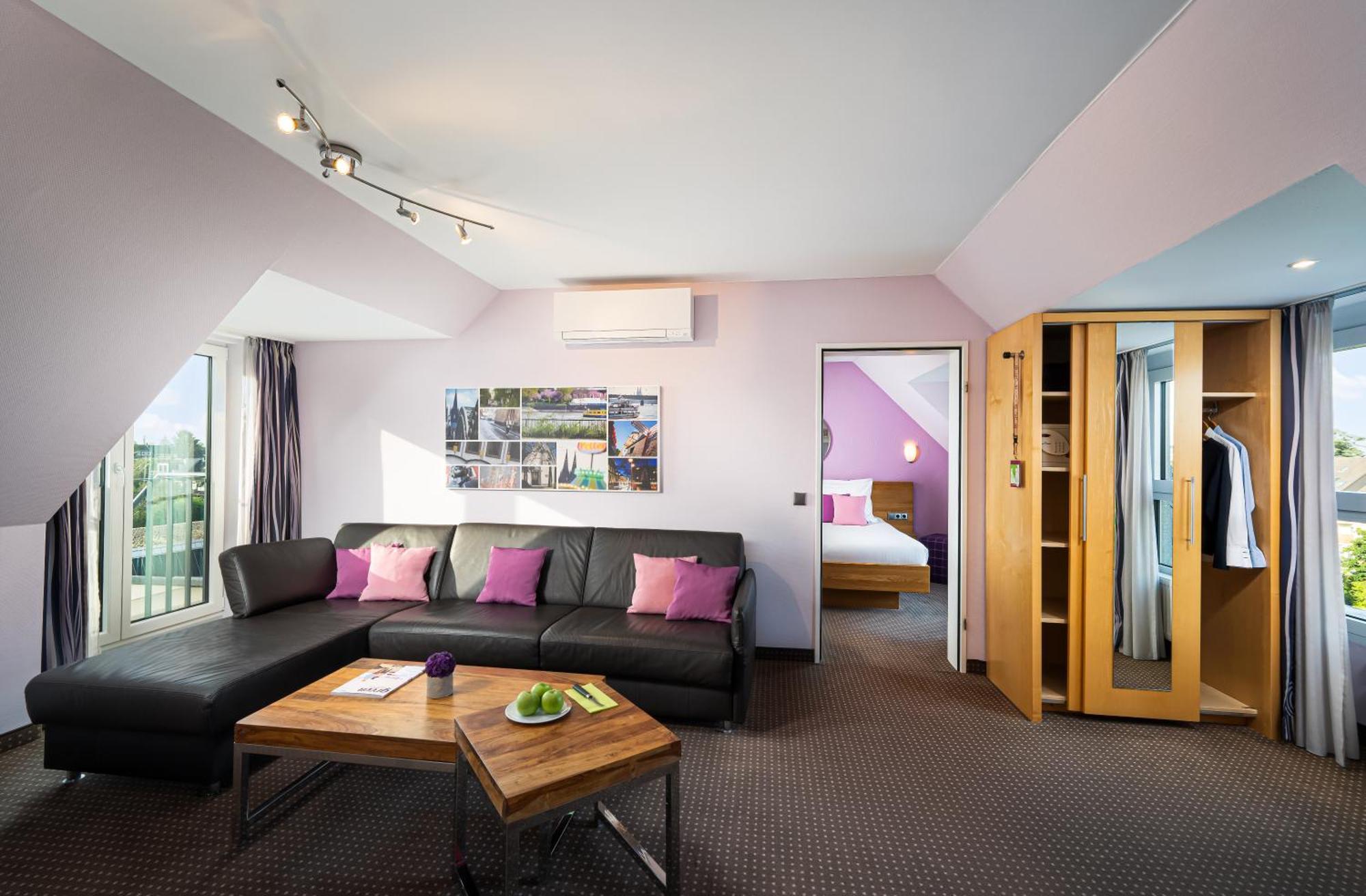 Hotel Uhu Garni Кёльн Экстерьер фото
