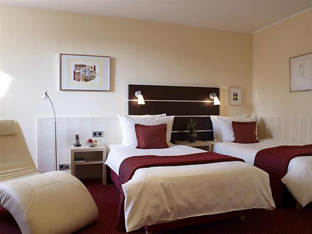 Hotel Uhu Garni Кёльн Номер фото
