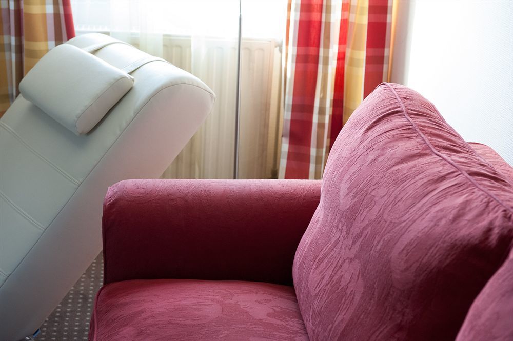 Hotel Uhu Garni Кёльн Экстерьер фото